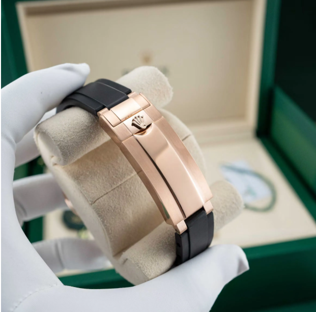 Mechanical Hand-winding  Silver Gold Black Chronograph Watches
