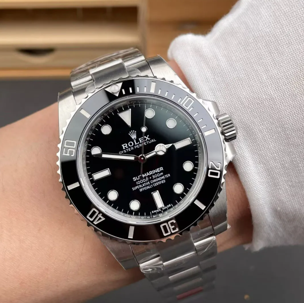 Watch New Version Men's Vintage 40mm Black Dial 1675 ETA 2813 Movement Automatic Movement Mens Fashion Watches